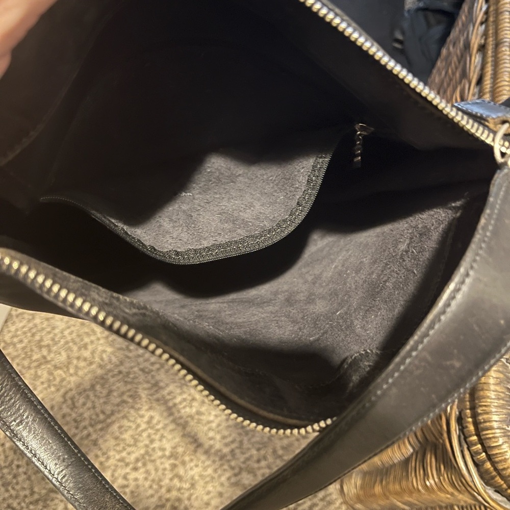 🔥Coach Black Cowhide Leather Shoulder Bag. Excellent Used Condition. - Picture 6 of 12